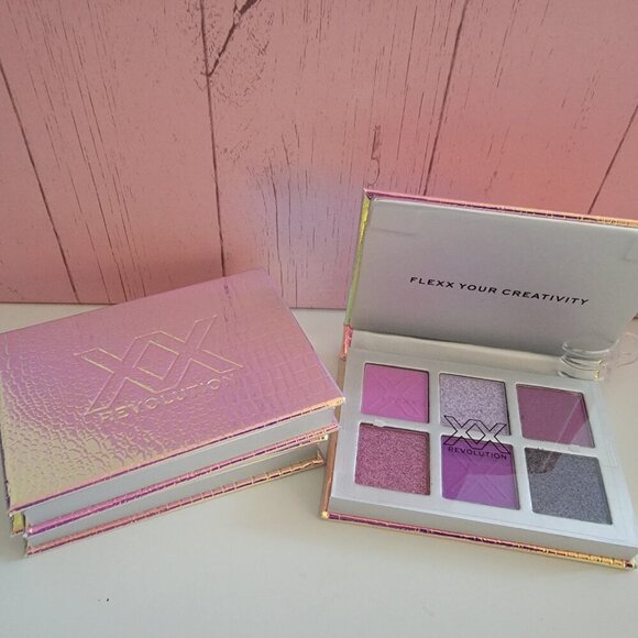 Revolution Beauty London Sugar Baby Eyeshadow Palette - New - Picture 3 of 7